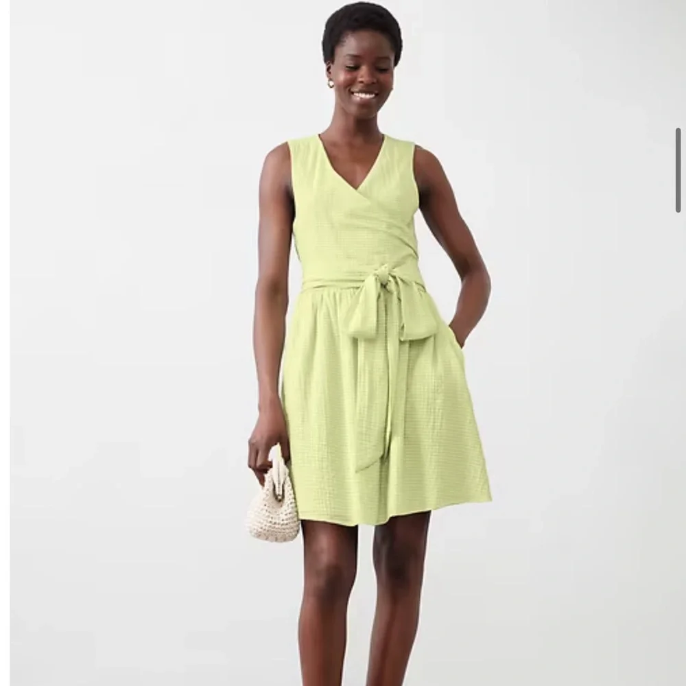 Banana Republic Light Green Midi Dress - Picture 1 of 1